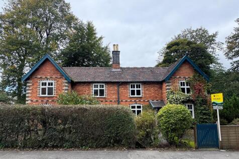 Macclesfield Road, Front..jpg