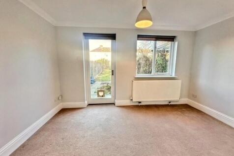 WhatsApp Image 20251203 at 113938_bc59a2b6.jpg