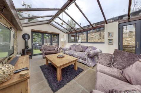 Sun Room / Dining / Living Alt 2