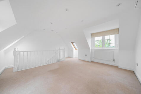 Leigh Road, Cobham, KT11 photo 3