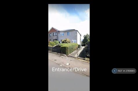Entrance/Driveway 