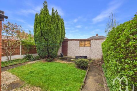 Rear Garden &amp; Garage