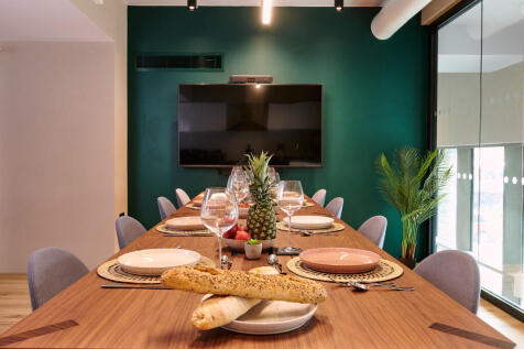 Apex Gardens, Seven Sisters London N15 photo 4