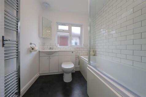 nicholas james neville ave bathroom_.jpg