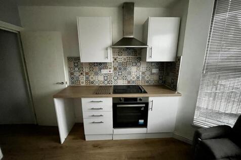 One bed flat on Crwys Road