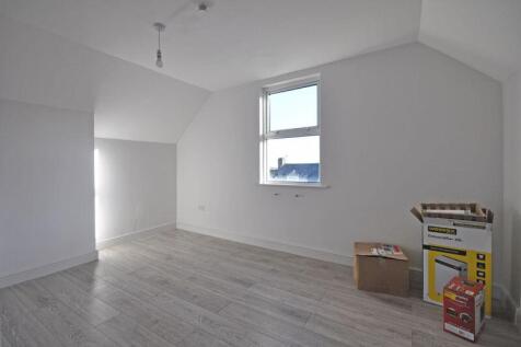 Luxury First Floor Apartment, Caerau Road, Newport photo 4