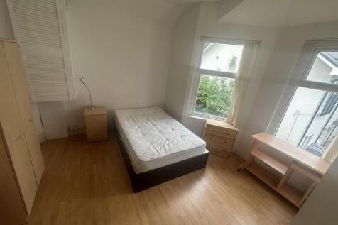 2 Bed Flat for Rent in Roath