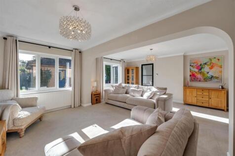 New Road, Stoke Gifford Living Room 5.jpg