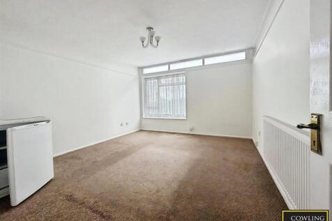 Clayhill Road, Basildon, Essex photo 4
