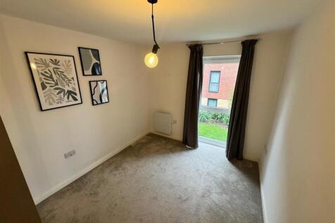 WhatsApp Image 2025-11-24 at 16.23.38 (4).jpeg