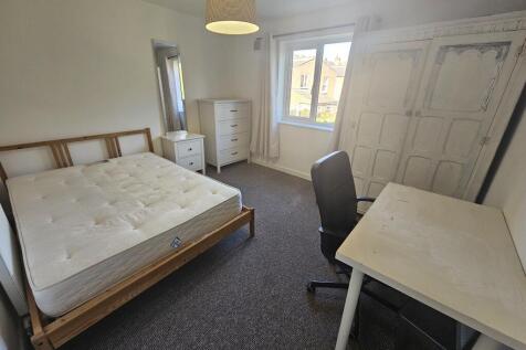 Flat 2 3 St Mary's Crescent, Leamington Spa photo 5