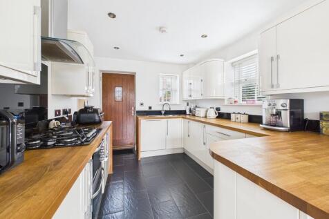 CAM05068G0-PR0013...