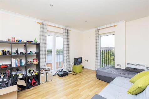 Lounge/Kitchen