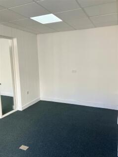 6-7 hauley Road - pic 1.jpg