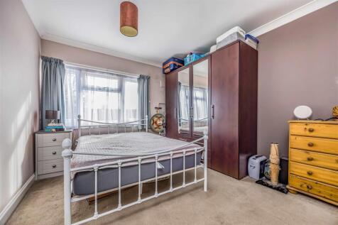 6 Stanford Close, Paulsgrove-Small-PorticoMarketin