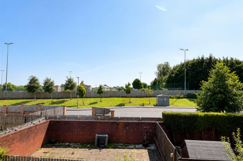 Rear Garden/Outlook