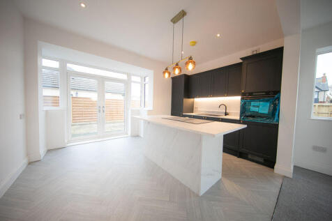 Kitchen and dining space