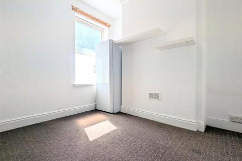 Grove Road, Fishponds, Bristol, BS16 photo 3