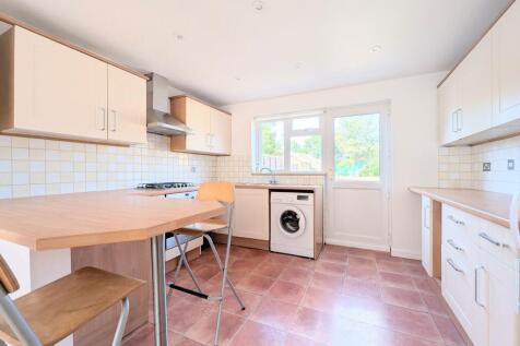 Drake Close, Horsham, RH12 photo 3