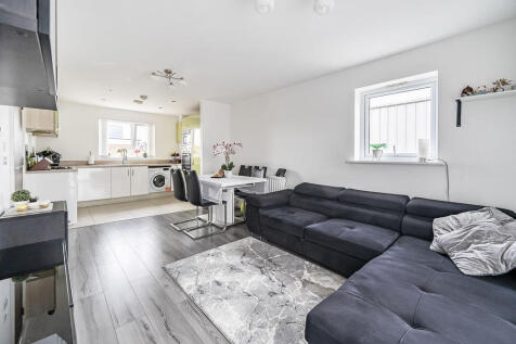 Lounge/ Kitchen/ Diner