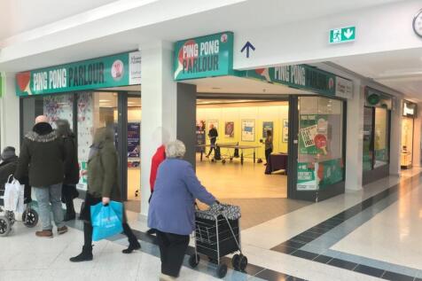 PHOTO 1  Unit 66  12 Thackeray Mall Fareham Shop