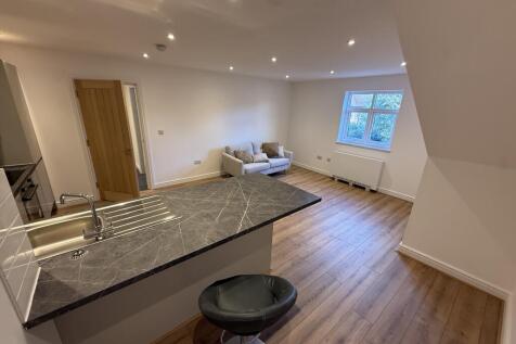 1 Bed Penthouse, 559 - 561 Wilmslow Road, Manchester photo 3