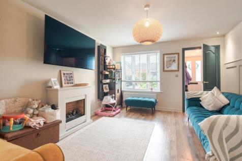 51 Featherstone Crescent (2 of 26).jpg