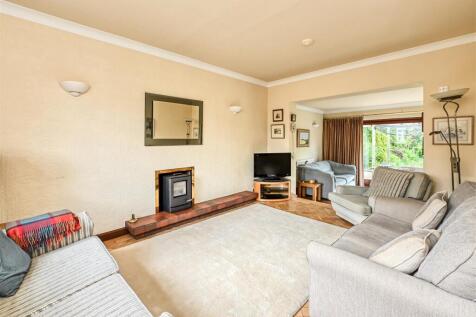 2 Westfield Grove-24.jpg