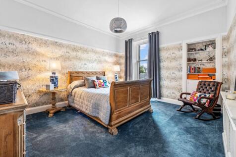 4 bed, 3 bath Detached in Glasgow - Photo 29