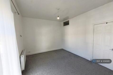 Plodder Lane, Bolton, BL4 photo 5