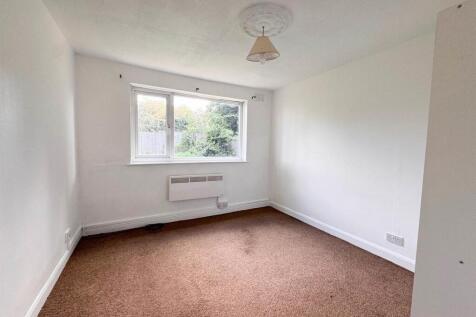 New Chester Road, Eastham, Wirral photo 5
