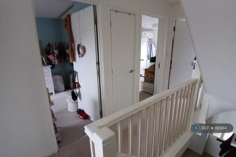 Landing From Level 1 Toilet Towards Bedrooms 1 &amp; 2