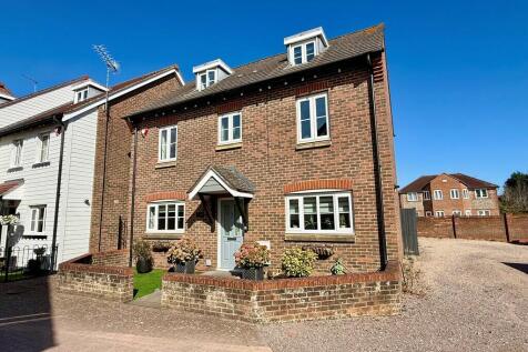 35 Lucksfield Way...