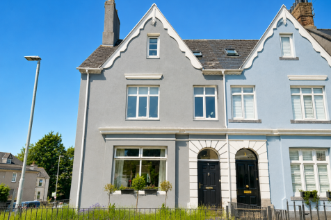 Elegant Front Elevation