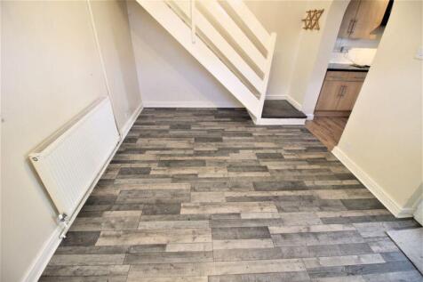 3 Bed house to rent, Ipswich Street, Ferndale photo 3