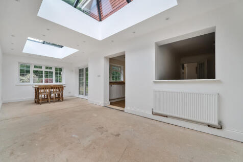 1328230-11-687fc0...