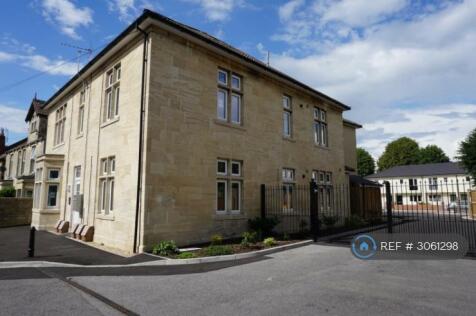 Refurbished 1st Floor Flat