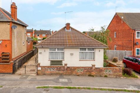 27 Exeter Street, Kettering (1 of 25).jpg