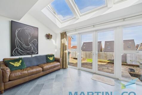 CAM01870G0-PR0162...