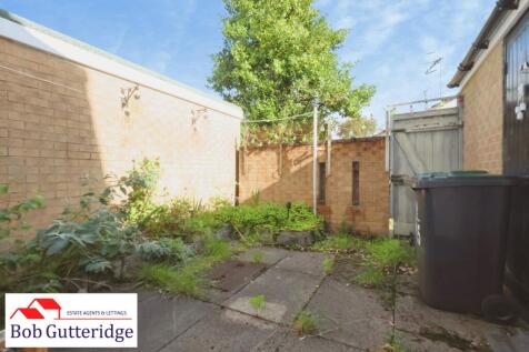 ENCLOSED REAR YARD