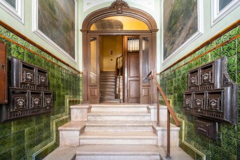 Elegant T2+2 Flat, 40m2 Terrace, Liberdade, Lisbon