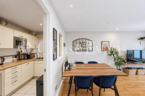 Studley Court, 5 Prime Meridian Walk, Canary Wharf, London, E14 photo 3
