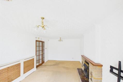 CAM05207G0-PR0091-STILL002.jpg