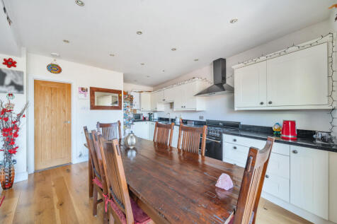 1319727-8-686ffb2...