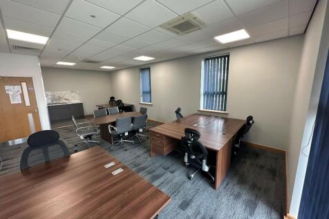 Serviced Office to rent Image 4