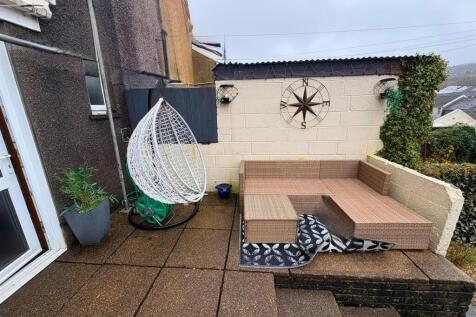 Rear Garden d (edit).jpg