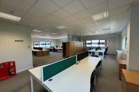 Office to rent Image 3