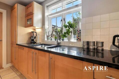 Aspire Estate Agents3.jpg