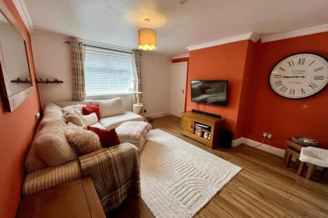 1 bedroom Terraced for sale
