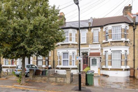Kings Road, E11